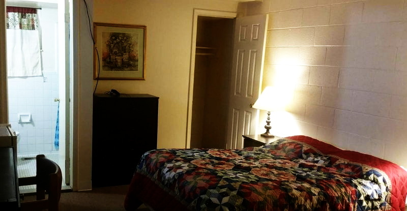 Starlite Motel (Skipper Motel) - From Web Listing (newer photo)